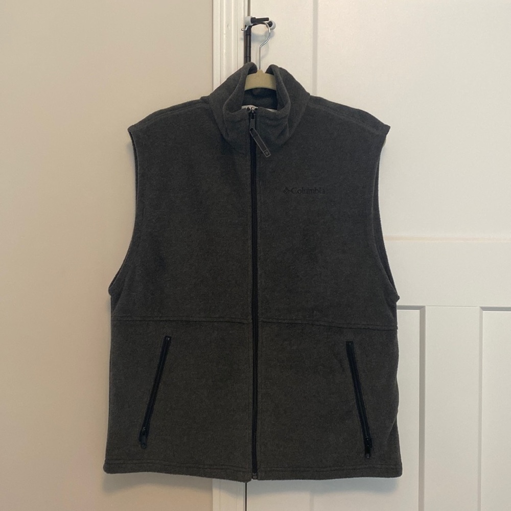 Columbia Vest - Mens Size M